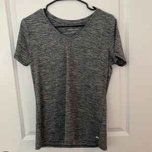 (4)Short Sleeve T-shirts- Medium